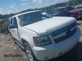 2008 Chevrolet Tahoe 2LT with VIN 1GNFC13068R121035, listed as a IAAI auction lot 42123735 with 251,060 mi miles and . Bid and sale history available at DreamBid. Image 1.