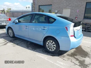 2013 Toyota Prius with VIN JTDKN3DP8D3043007, listed as a IAAI auction lot 41969696 with 659,037 mi miles and . Bid and sale history available at DreamBid. Image 3.