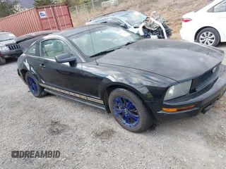 2006 Ford Mustang Standard with VIN 1ZVFT80N165264736, listed as a IAAI auction lot 41871329 with 144,304 mi miles. Bid and sale history available at carsss.com. Image 1.