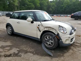 2012 MINI Hardtop z VIN WMWSU3C55CT543365, wystawiony jako Copart lot #56859905 z przebiegiem 137 537 mil mil oraz Szkoda całkowita • Salvage title. Historia ofert i sprzedaży dostępna na DreamBid. Obrazek 4.