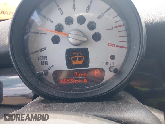 2011 MINI Hardtop with VIN WMWSU3C5XBT092450, listed as a IAAI auction lot 42409929 with 168,528 mi miles and . Bid and sale history available at DreamBid. Image 15.