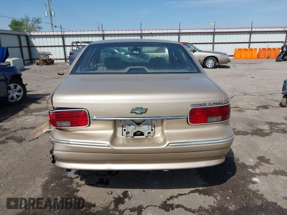 1996 Chevrolet Caprice Classic 1SA Special Value Pkg with VIN 1G1BL52P9TR190980, listed as a IAAI auction lot 42019775 with 135,432 mi miles. Bid and sale history available at carsss.com. Image 16.