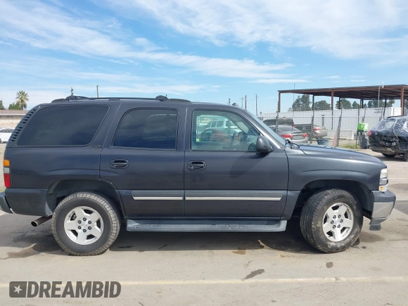 2005 Chevrolet Tahoe LS z VIN 1GNEK13T05J124225, wystawiony jako IAAI lot #41699401 z przebiegiem 253 632 mil mil oraz . Historia ofert i sprzedaży dostępna na DreamBid. Obrazek 13.