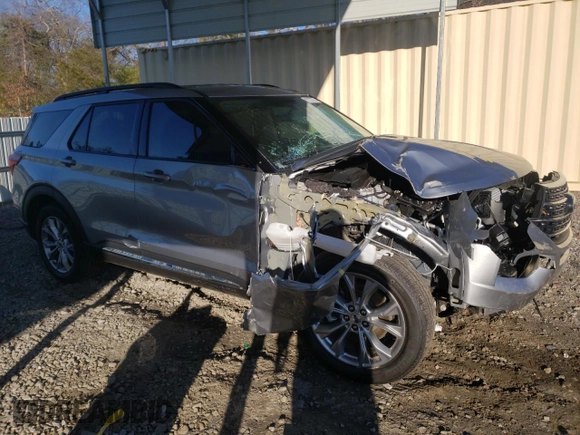 2024 Ford Explorer XLT with VIN 1FMSK7DH9RGA53632, listed as a Copart auction lot 45602795 with 3,363 mi miles and Salvage Title. Bid and sale history available at carsss.com. Image 4.