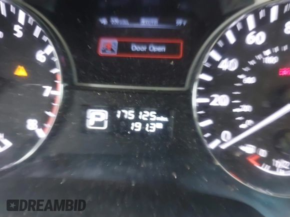 2013 Nissan Pathfinder S with VIN 5N1AR2MM1DC622044, listed as a IAAI auction lot 41878956 with 175,125 mi miles. Bid and sale history available at carsss.com. Image 7.