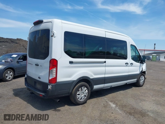 2022 Ford Transit Passenger XL с VIN 1FBAX2CG2NKA78400, выставлен на аукционе IAAI как лот 42219362 с пробегом 178 966 миль миль и . История ставок и продаж доступна на DreamBid. Изображение 4.