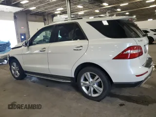 2015 Mercedes-Benz M 350 z VIN 4JGDA5HB1FA480792, wystawiony jako Copart lot #58862055 z przebiegiem 149 190 mil mil oraz Szkoda całkowita • Salvage title. Historia ofert i sprzedaży dostępna na DreamBid. Obrazek 2.