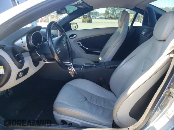 2007 Mercedes-Benz SLK 350 z VIN WDBWK56F97F142964, wystawiony jako Copart lot #81995134 z przebiegiem 98 475 mil mil oraz Szkoda całkowita • Salvage title. Historia ofert i sprzedaży dostępna na DreamBid. Obrazek 7.