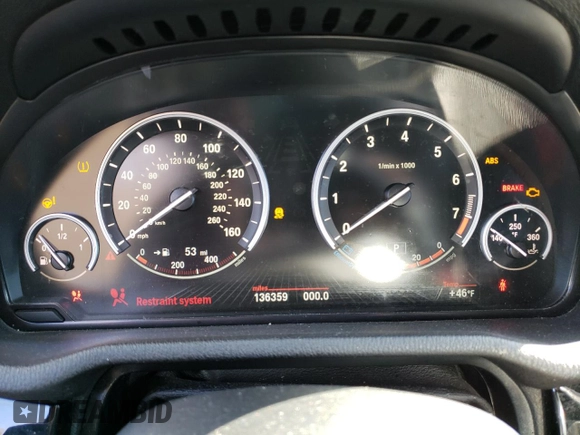 2015 BMW X4 xDrive28i with VIN 5UXXW3C54F0M89256, listed as a Copart auction lot 41388973 with 136,359 mi miles. Bid and sale history available at carsss.com. Image 9.