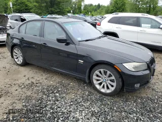 2011 BMW 3 Series 328i xDrive z VIN WBAPK5C51BA661995, wystawiony jako Copart lot #50333965 z przebiegiem Nie podano mil oraz Czysty tytuł • Clean title. Historia ofert i sprzedaży dostępna na DreamBid. Obrazek 4.