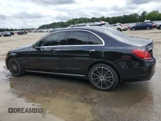 2021 Mercedes-Benz C 300 z VIN W1KWF8DB3MR652122, wystawiony jako Copart lot #58730185 z przebiegiem 56 599 mil mil oraz Szkoda całkowita • Salvage title. Historia ofert i sprzedaży dostępna na DreamBid. Obrazek 2.