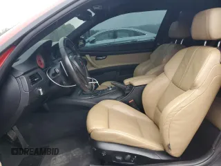 2010 BMW M3 z VIN WBSWD9C58AP362735, wystawiony jako Copart lot #54512815 z przebiegiem 99 924 mil mil oraz Szkody całkowita. Historia ofert i sprzedaży dostępna na DreamBid. Obrazek 7.