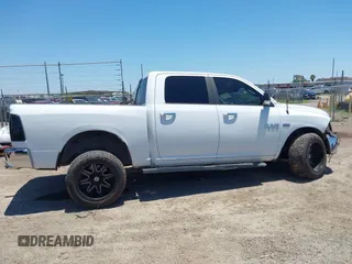 2017 Ram 1500 Big Horn z VIN 3C6RR7LTXHG608439, wystawiony jako IAAI lot #42239600 z przebiegiem 92 038 mil mil oraz . Historia ofert i sprzedaży dostępna na DreamBid. Obrazek 13.