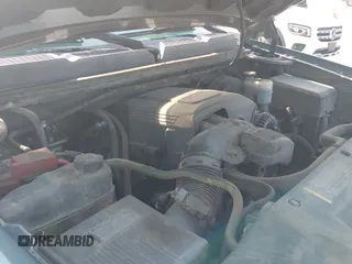 2010 Chevrolet Silverado 1500 LT z VIN 1GCSCSE07AZ276810, wystawiony jako IAAI lot #43164128 z przebiegiem 220 602 mil mil oraz . Historia ofert i sprzedaży dostępna na DreamBid. Obrazek 20.