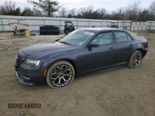2018 Chrysler 300 with VIN 2C3CCABG6JH253944, listed as a Copart auction lot 46896235 with 61,752 mi miles and Salvage Title. Bid and sale history available at carsss.com. Image 1.