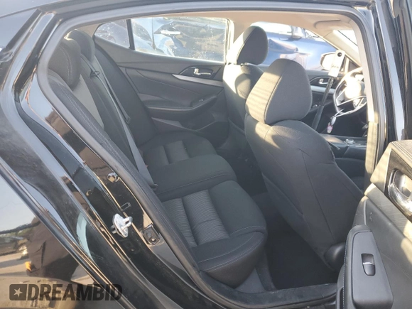 2017 Nissan Maxima SV with VIN 1N4AA6AP3HC372495, listed as a Copart auction lot 53299345 with 177,626 mi miles and Salvage Title. Bid and sale history available at DreamBid. Image 10.