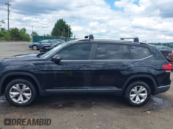 2018 Volkswagen Atlas SEL z VIN 1V2MR2CA2JC516351, wystawiony jako IAAI lot #42341113 z przebiegiem 135 077 mil mil oraz . Historia ofert i sprzedaży dostępna na DreamBid. Obrazek 14.