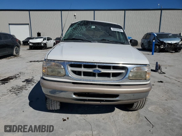 1997 Ford Explorer XLT с VIN 1FMDU32P0VUA26160, выставлен на аукционе Copart как лот 82038484 с пробегом 147 133 миль миль и Списание • Salvage title. История ставок и продаж доступна на DreamBid. Изображение 5.