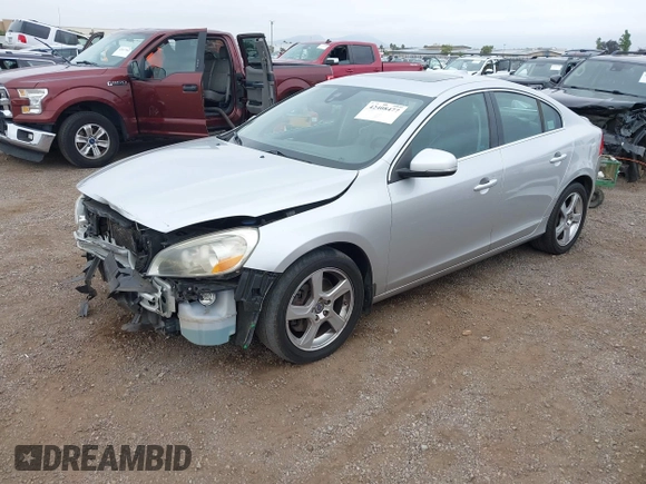 2012 Volvo S60 T5 with VIN YV1622FS8C2127445, listed as a IAAI auction lot 42408477 with 166,124 mi miles and . Bid and sale history available at DreamBid. Image 18.