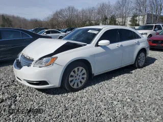 2013 Chrysler 200 LX with VIN 1C3CCBAB3DN559491, listed as a Copart auction lot 50953915 with 152,048 mi miles and Clean Title. Bid and sale history available at carsss.com. Image 1.