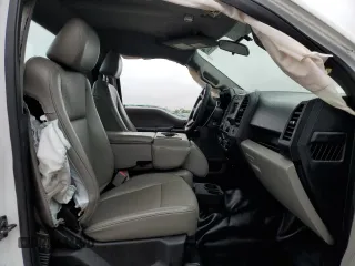 2017 Ford F-150 XL z VIN 1FTMF1C87HKD22643, wystawiony jako Copart lot #58475035 z przebiegiem Nie podano mil oraz Szkoda całkowita • Salvage title. Historia ofert i sprzedaży dostępna na DreamBid. Obrazek 10.