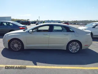 2016 Lincoln MKZ with VIN 3LN6L2J93GR618252, listed as a IAAI auction lot 41890213 with 96,414 mi miles and . Bid and sale history available at DreamBid. Image 14.