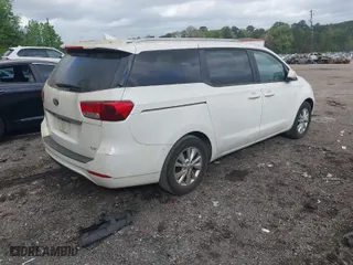 2016 Kia Sedona LX with VIN KNDMB5C1XG6182780, listed as a IAAI auction lot 41958613 with 133,747 mi miles. Bid and sale history available at carsss.com. Image 4.