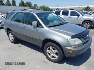 2001 Lexus RX 300 z VIN JTJHF10U410188613, wystawiony jako IAAI lot #42436024 z przebiegiem 207 653 mil mil oraz . Historia ofert i sprzedaży dostępna na DreamBid. Obrazek 1.