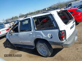 2000 Ford Explorer XLT с VIN 1FMZU63P8YZB84601, выставлен на аукционе IAAI как лот 41340435 с пробегом 132 511 миль миль и . История ставок и продаж доступна на DreamBid. Изображение 14.