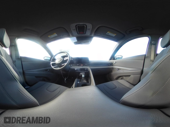 2024 Hyundai Elantra SEL z VIN KMHLM4DG5RU823587, wystawiony jako IAAI lot #42475697 z przebiegiem 27 753 mil mil oraz . Historia ofert i sprzedaży dostępna na DreamBid. Obrazek 18.