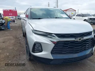 2020 Chevrolet Blazer RS z VIN 3GNKBERS8LS680500, wystawiony jako IAAI lot #41708729 z przebiegiem 108 837 mil mil oraz . Historia ofert i sprzedaży dostępna na DreamBid. Obrazek 1.