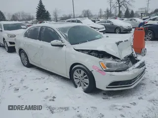 2015 Volkswagen Jetta SE с VIN 3VWLA7AJ1FM324586, выставлен на аукционе IAAI как лот 41399639 с пробегом 69 901 миль миль и . История ставок и продаж доступна на DreamBid. Изображение 1.