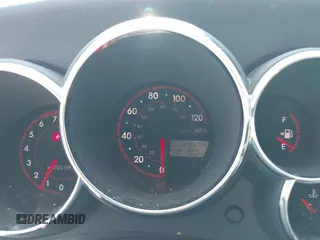 2005 Pontiac Vibe with VIN 5Y2SL63835Z447008, listed as a IAAI auction lot 41499369 with 148,204 mi miles and . Bid and sale history available at DreamBid. Image 7.