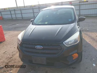 2017 Ford Escape S с VIN 1FMCU0F7XHUA13358, выставлен на аукционе IAAI как лот 42409601 с пробегом 127 324 миль миль и . История ставок и продаж доступна на DreamBid. Изображение 6.