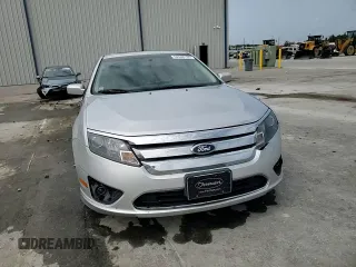 2012 Ford Fusion SE z VIN 3FAHP0HA1CR218938, wystawiony jako Copart lot #59588135 z przebiegiem 111 243 mil mil oraz Szkoda całkowita • Salvage title. Historia ofert i sprzedaży dostępna na DreamBid. Obrazek 13.