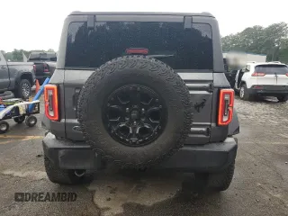 2022 Ford Bronco с VIN 1FMEE5DP5NLB44740, выставлен на аукционе Copart как лот 54820505 с пробегом 49 767 миль миль и Списание • Salvage title. История ставок и продаж доступна на DreamBid. Изображение 6.