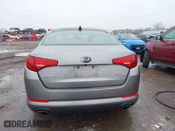 2013 Kia Optima EX z VIN 5XXGN4A72DG166687, wystawiony jako IAAI lot #41967631 z przebiegiem 202 712 mil mil oraz . Historia ofert i sprzedaży dostępna na DreamBid. Obrazek 17.