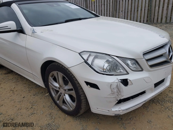 2011 Mercedes-Benz E-Class E 350 with VIN WDDKK5GF6BF055360, listed as a IAAI auction lot 42007061 with 99,238 mi miles. Bid and sale history available at carsss.com. Image 6.