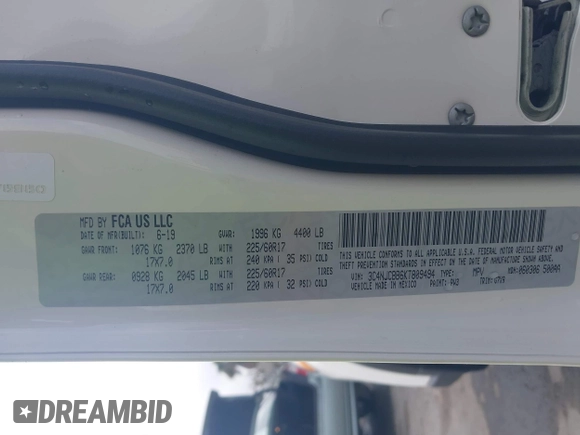 2019 Jeep Compass Altitude z VIN 3C4NJCBB6KT809494, wystawiony jako IAAI lot #42398252 z przebiegiem 62 813 mil mil oraz . Historia ofert i sprzedaży dostępna na DreamBid. Obrazek 9.