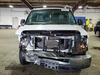 2013 Ford Econoline Passenger XL with VIN 1FBSS3BL4DDA56134, listed as a Copart auction lot 56230655 with 156,113 mi miles and Salvage title. Bid and sale history available at DreamBid. Image 5.