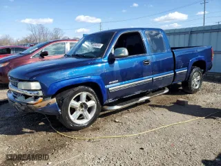 1999 Chevrolet Silverado 1500 LS with VIN 2GCEC19VXX1268389, listed as a Copart auction lot 50340045 with 295,779 mi miles and Salvage Title. Bid and sale history available at carsss.com. Image 1.