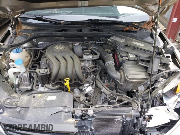 2014 Volkswagen Jetta S z VIN 3VW2K7AJ0EM231386, wystawiony jako IAAI lot #42229963 z przebiegiem 105 432 mil mil oraz . Historia ofert i sprzedaży dostępna na DreamBid. Obrazek 10.