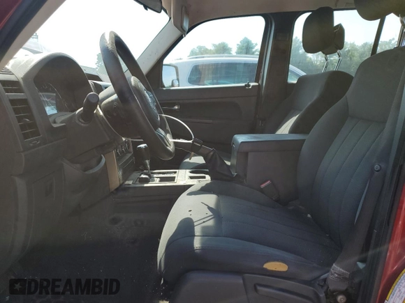 2012 Jeep Liberty Sport z VIN 1C4PJMAK5CW112135, wystawiony jako Copart lot #66819315 z przebiegiem Nie podano mil oraz Czysty tytuł • Clean title. Historia ofert i sprzedaży dostępna na DreamBid. Obrazek 7.
