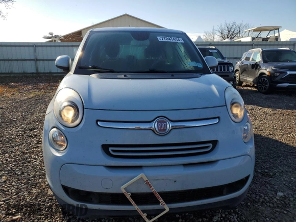 2014 FIAT 500L Easy with VIN ZFBCFABH8EZ027392, listed as a Copart auction lot 77047444 with 154,827 mi miles and Clean Title. Bid and sale history available at carsss.com. Image 5.