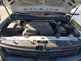 2016 Chevrolet Colorado 2WD WT with VIN 1GCGSBE39G1142469, listed as a IAAI auction lot 41631927 with 128,221 mi miles. Bid and sale history available at carsss.com. Image 10.