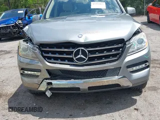 2015 Mercedes-Benz M 350 z VIN 4JGDA5JB3FA588597, wystawiony jako IAAI lot #42352449 z przebiegiem 68 264 mil mil oraz . Historia ofert i sprzedaży dostępna na DreamBid. Obrazek 6.