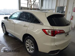2018 Acura RDX w/Technology Pkg with VIN 5J8TB4H58JL018679, listed as a IAAI auction lot 41553964 with 65,648 mi miles. Bid and sale history available at carsss.com. Image 3.