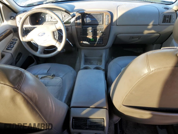 2004 Ford Explorer Eddie Bauer with VIN 1FMDU64W74UB82717, listed as a Copart auction lot 82611394 with 277,557 mi miles and Salvage title. Bid and sale history available at DreamBid. Image 8.