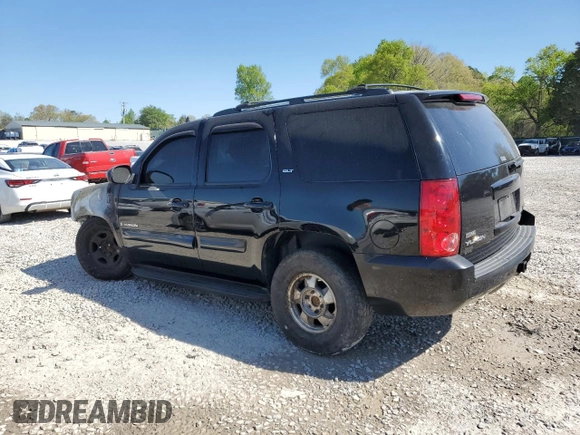2008 GMC Yukon SLT 4SA z VIN 1GKFK13098R260463, wystawiony jako Copart lot #53386835 z przebiegiem Nie podano mil oraz Nie do naprawy • Non repairable. Historia ofert i sprzedaży dostępna na DreamBid. Obrazek 2.