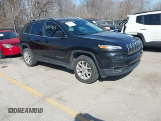 2014 Jeep Cherokee Latitude with VIN 1C4PJMCS9EW230351, listed as a IAAI auction lot 41801103 with 189,047 mi miles. Bid and sale history available at carsss.com. Image 1.
